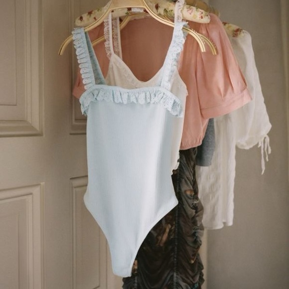 Urban Outfitters Out from Under Ribbed Ruffle Bodysuit, Light Blue Size S NWT - Picture 2 of 2